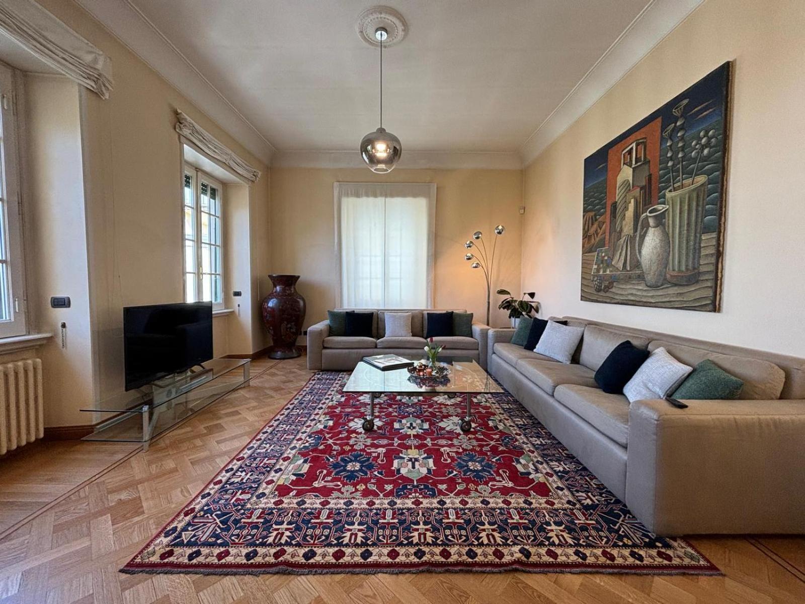 Moon Cove, Borghese Prestige Hideaway