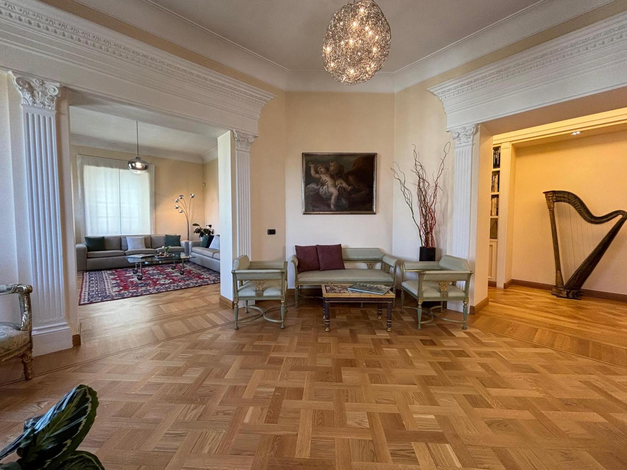 Moon Cove, Borghese Prestige Hideaway * Rome