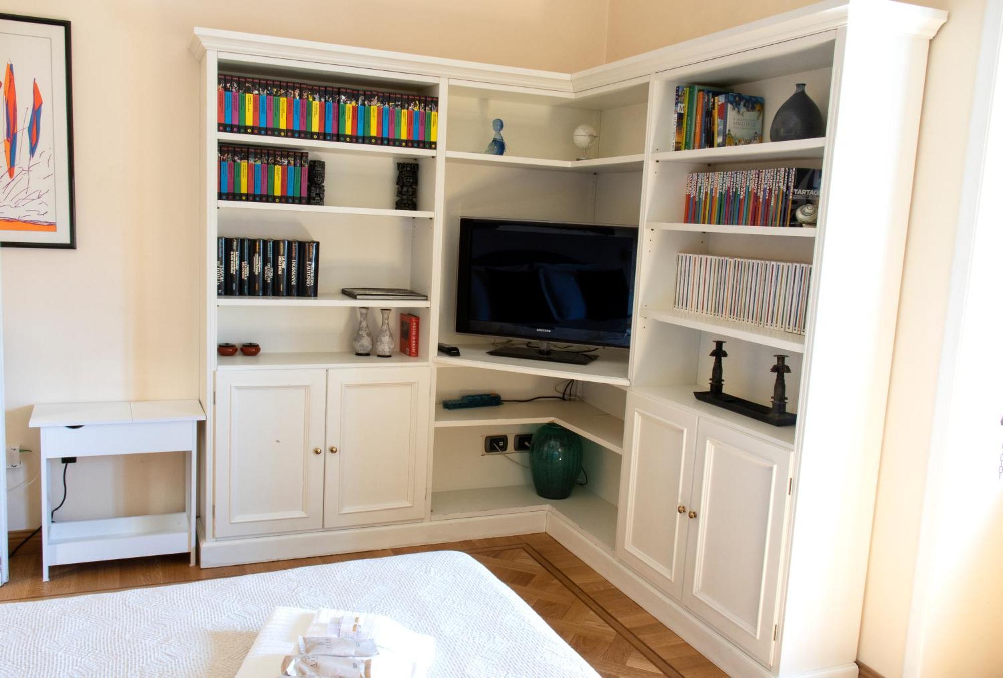 Moon Cove, Borghese Prestige Hideaway Apartment *