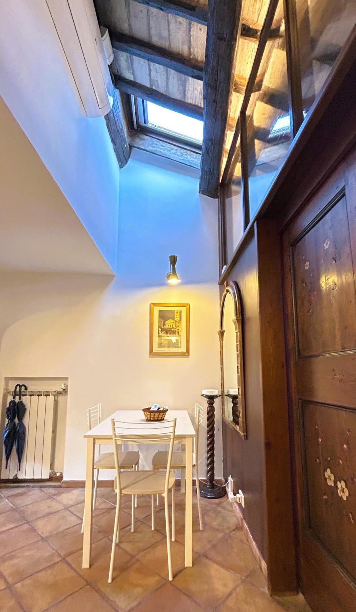 Appartamento The Gem - Trastevere Cozy Retreat With Pool