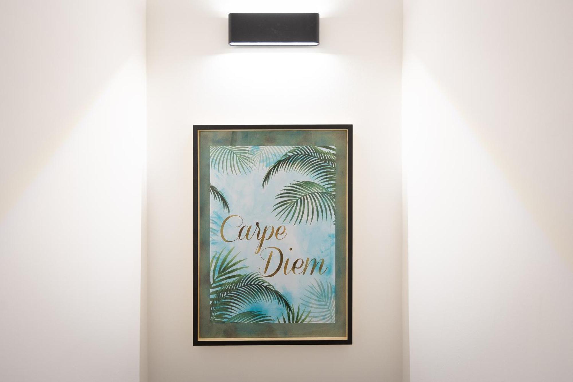 Carpe Diem By In * Rome