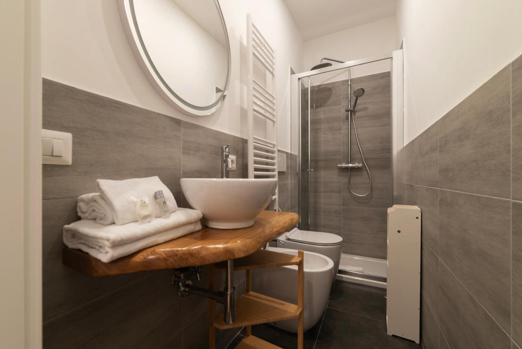 Apartment Bartolomeo De' Vaccinari - Fromhometorome Rome