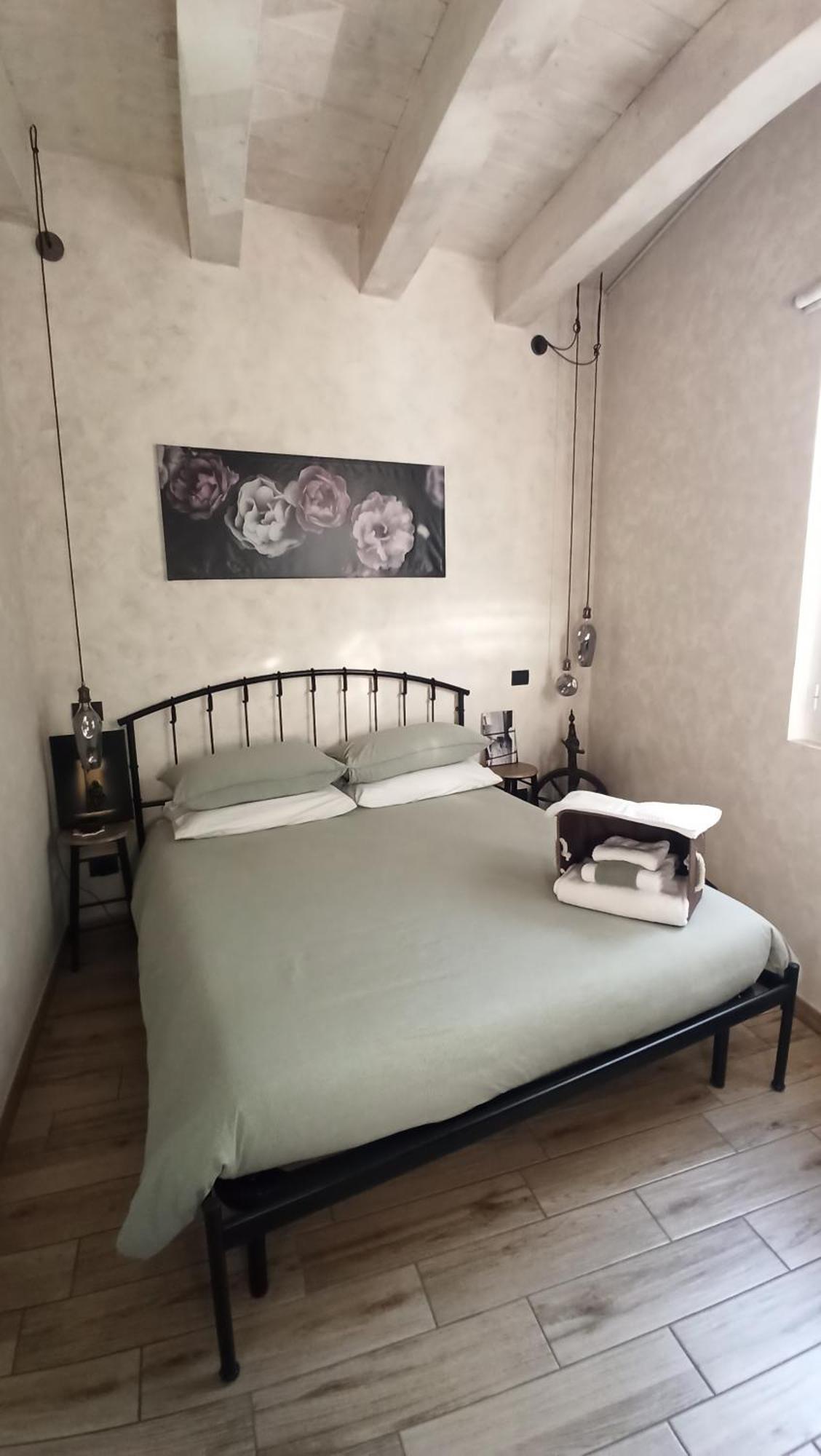 Chiaro Di Luna -