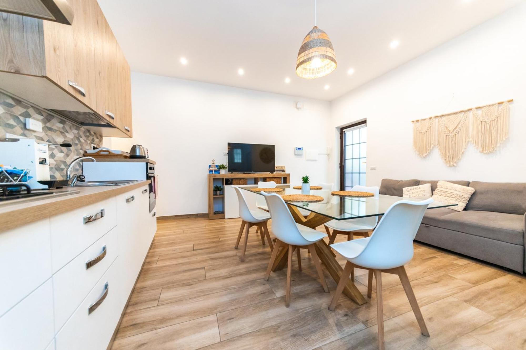 Apartment Metrofront-apartment