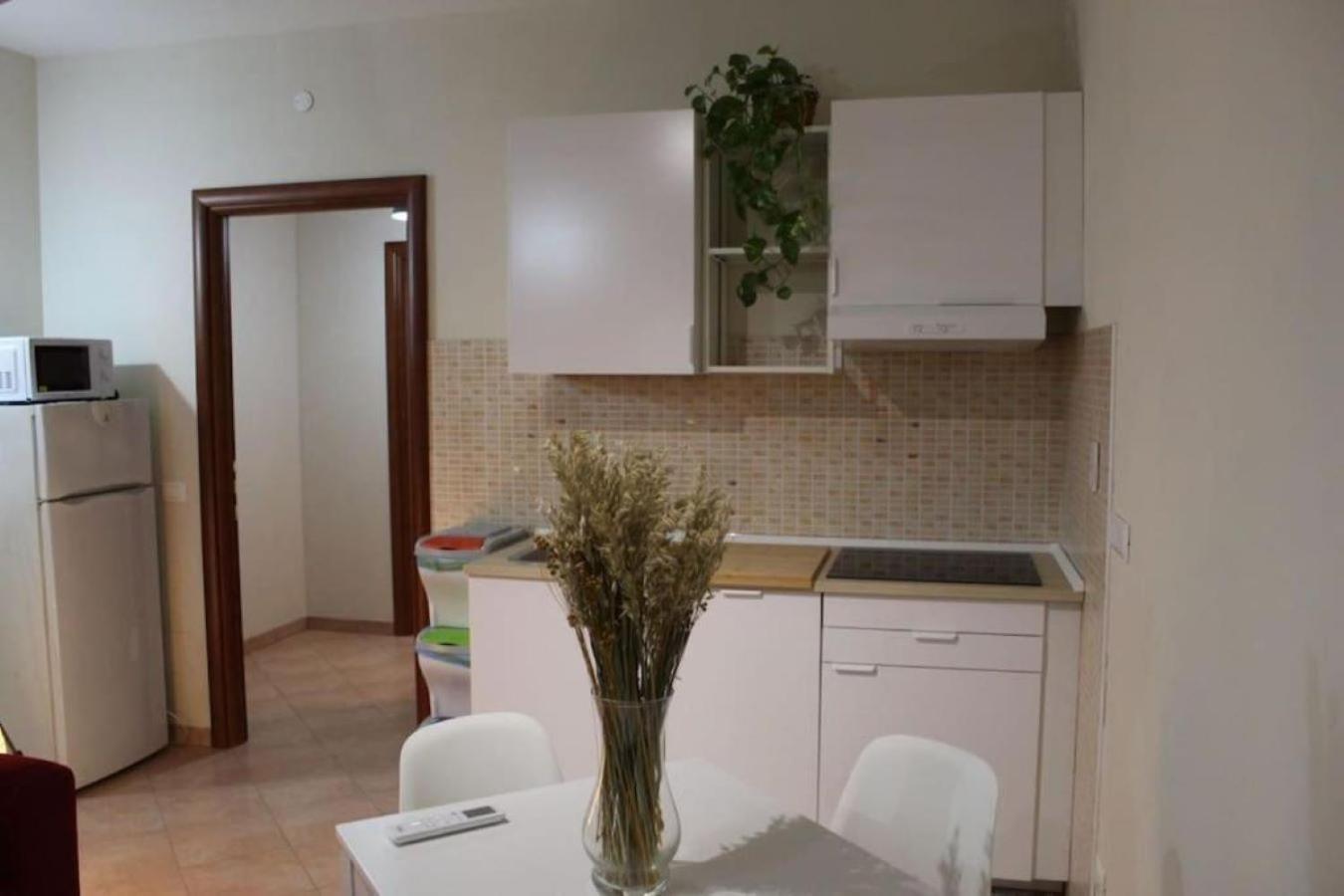 Fronte Metro C, Parcheggio, Wi-fi, A/c Vakantiehuis *