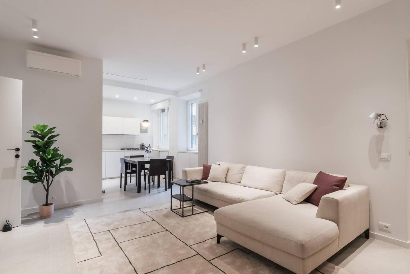 Caracalla In Apartment *