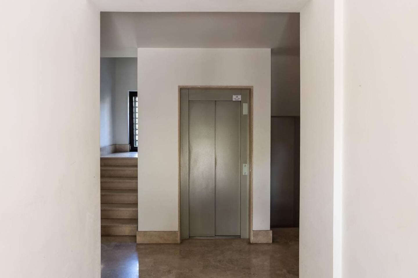 Terrace Apartment *