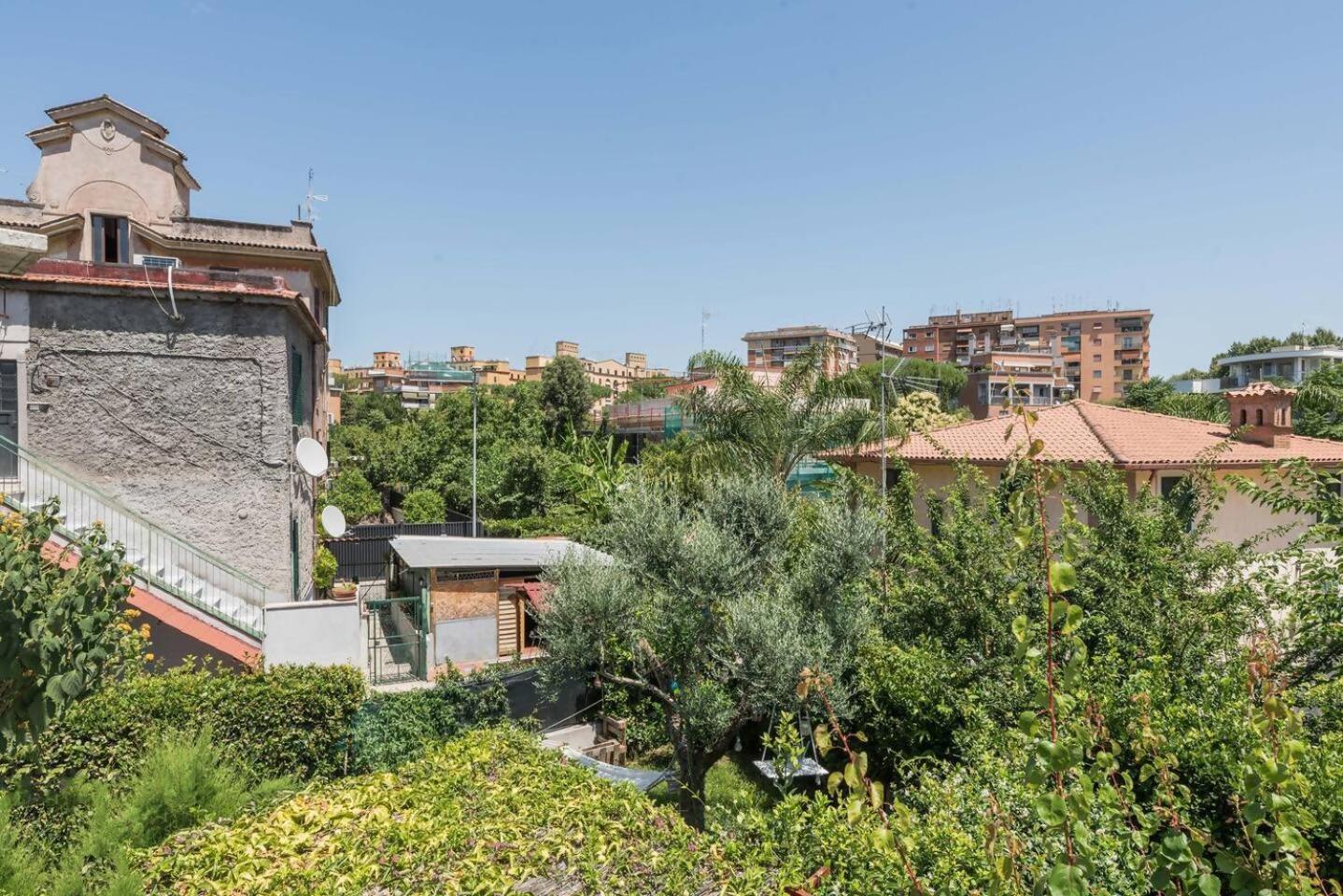 Terrace Apartment *