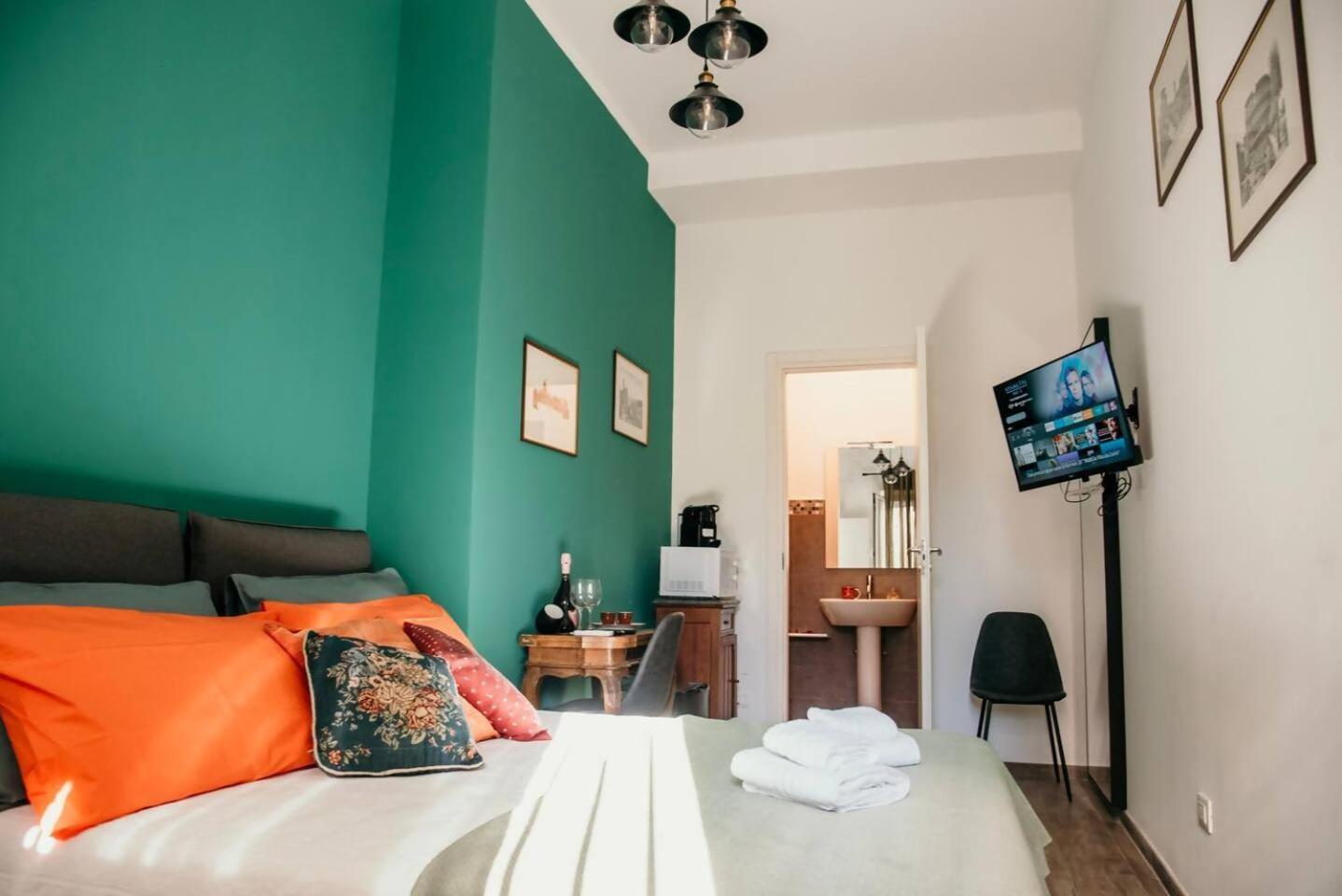 Vatican Del Gallo Apartment