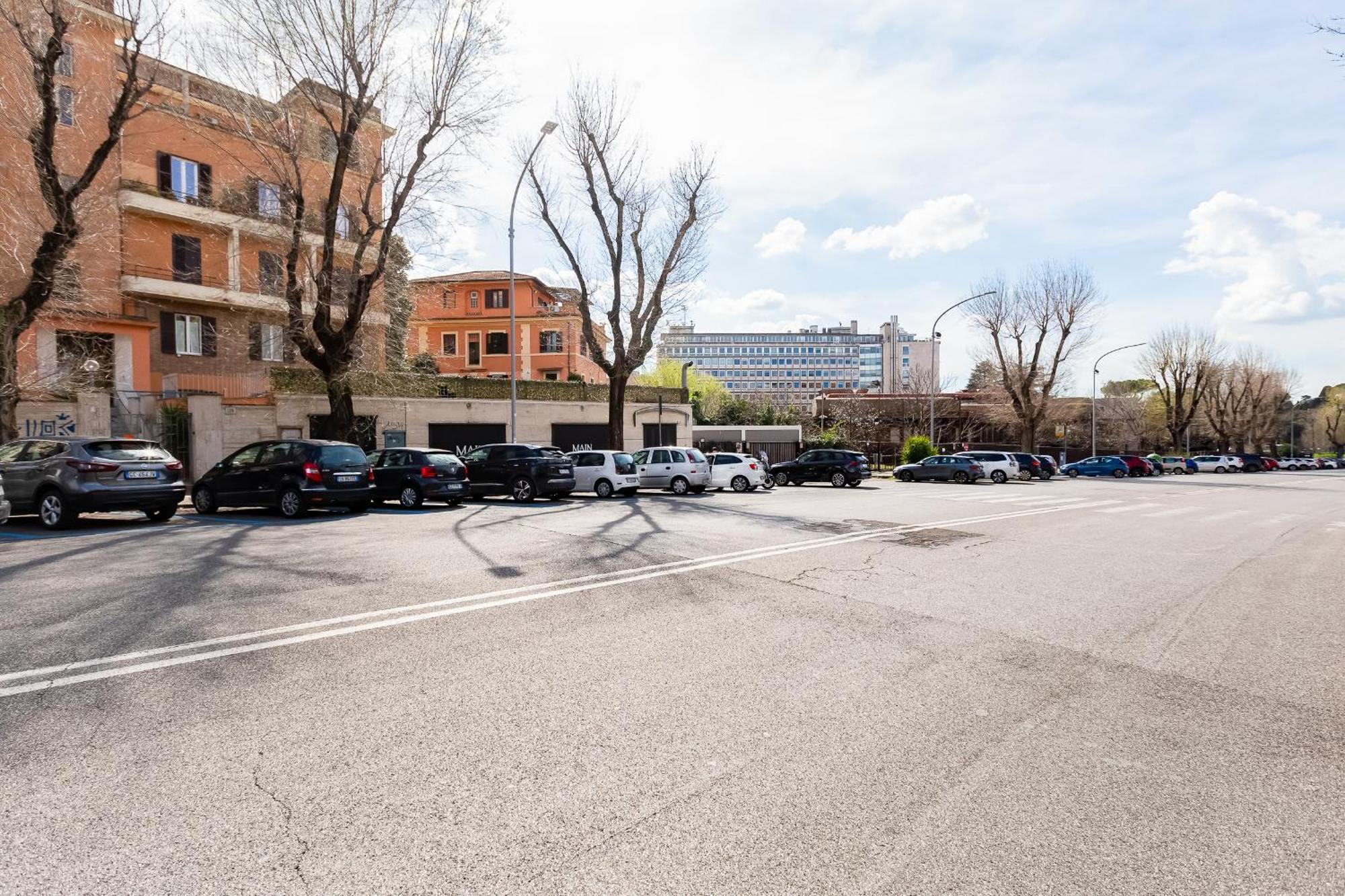 Bmga L Aurelian 3bdr 6-guest Gem Rome