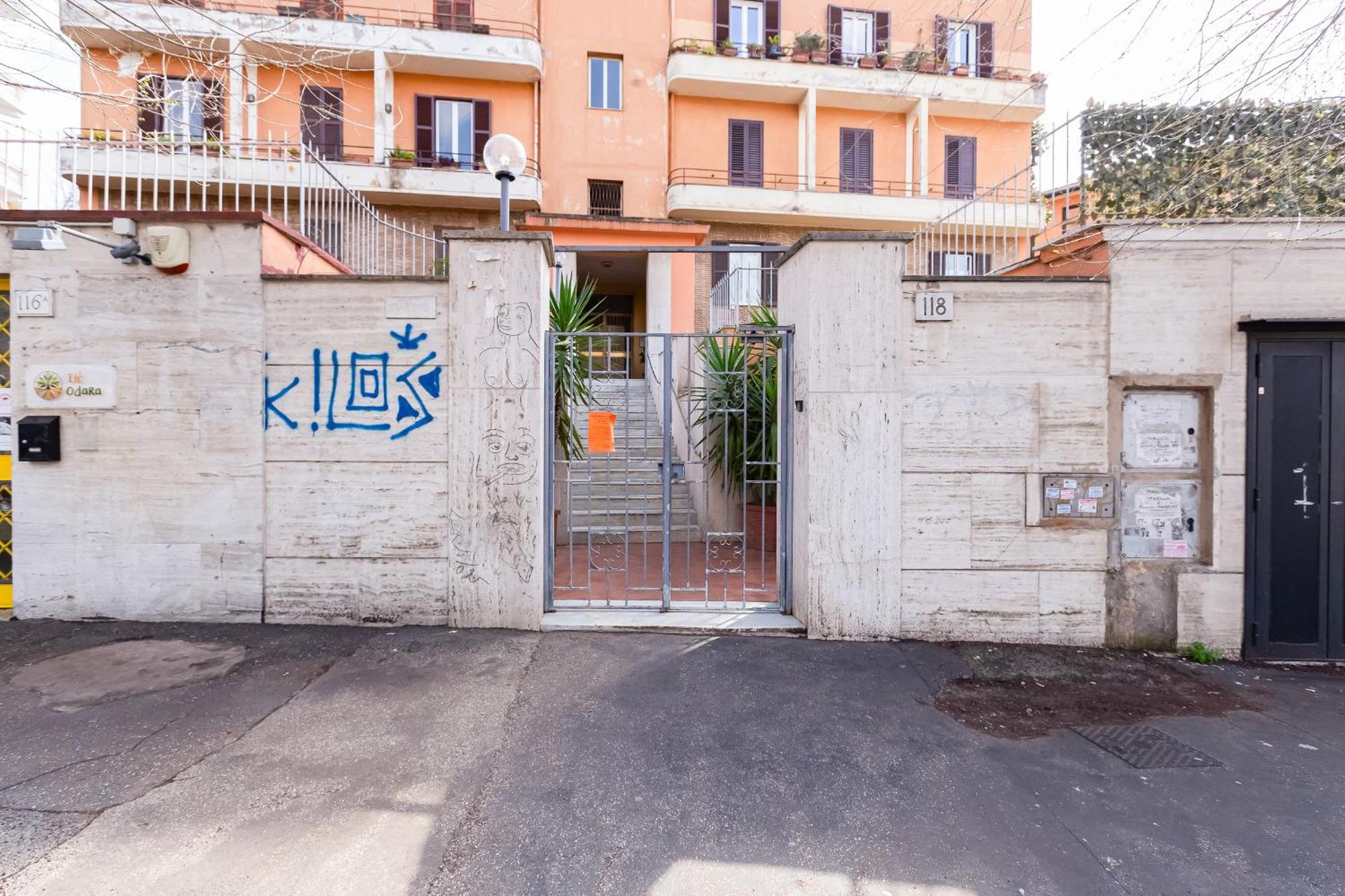 Apartment Bmga L Aurelian 3bdr 6-guest Gem