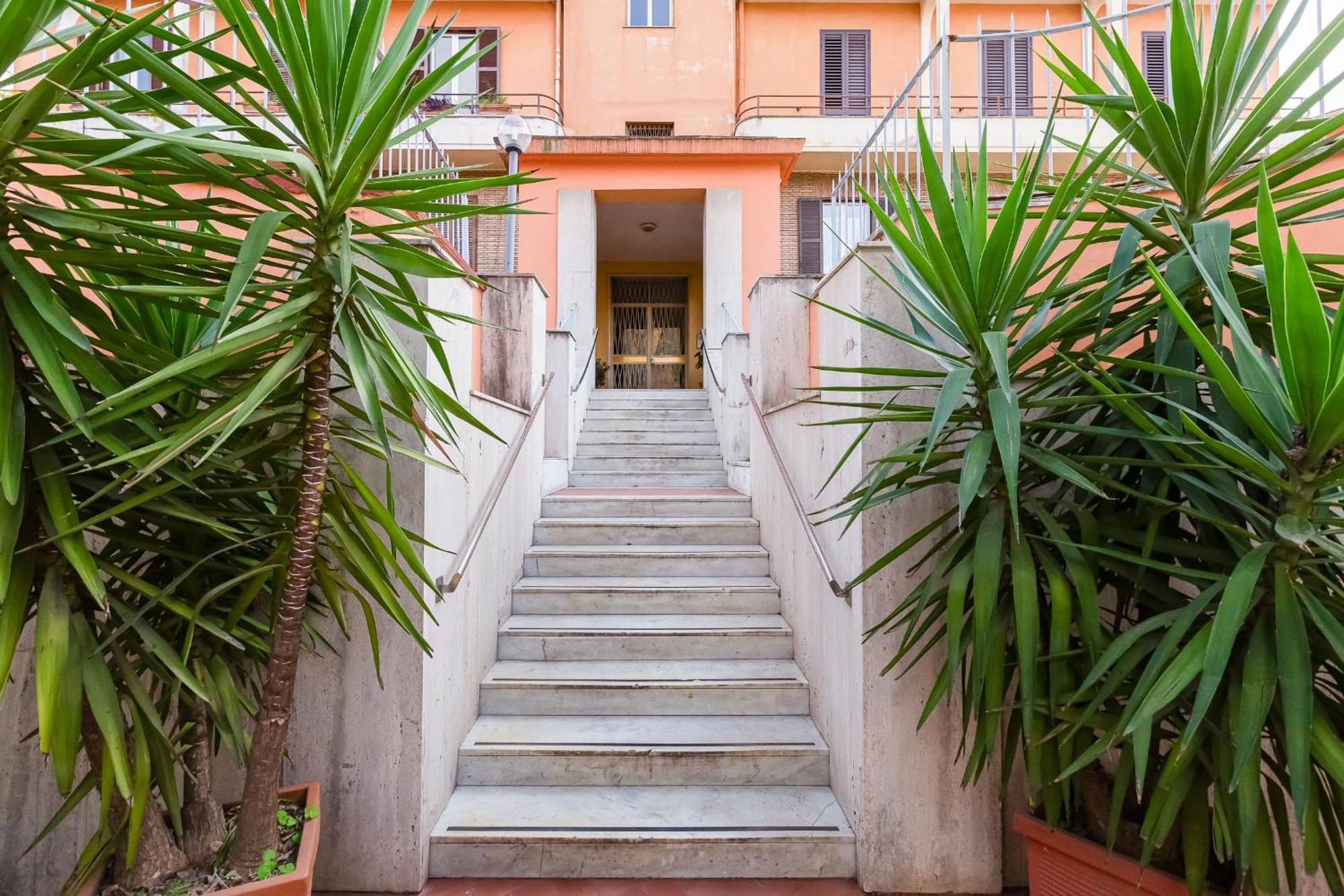 Apartment Bmga L Aurelian 3bdr 6-guest Gem *