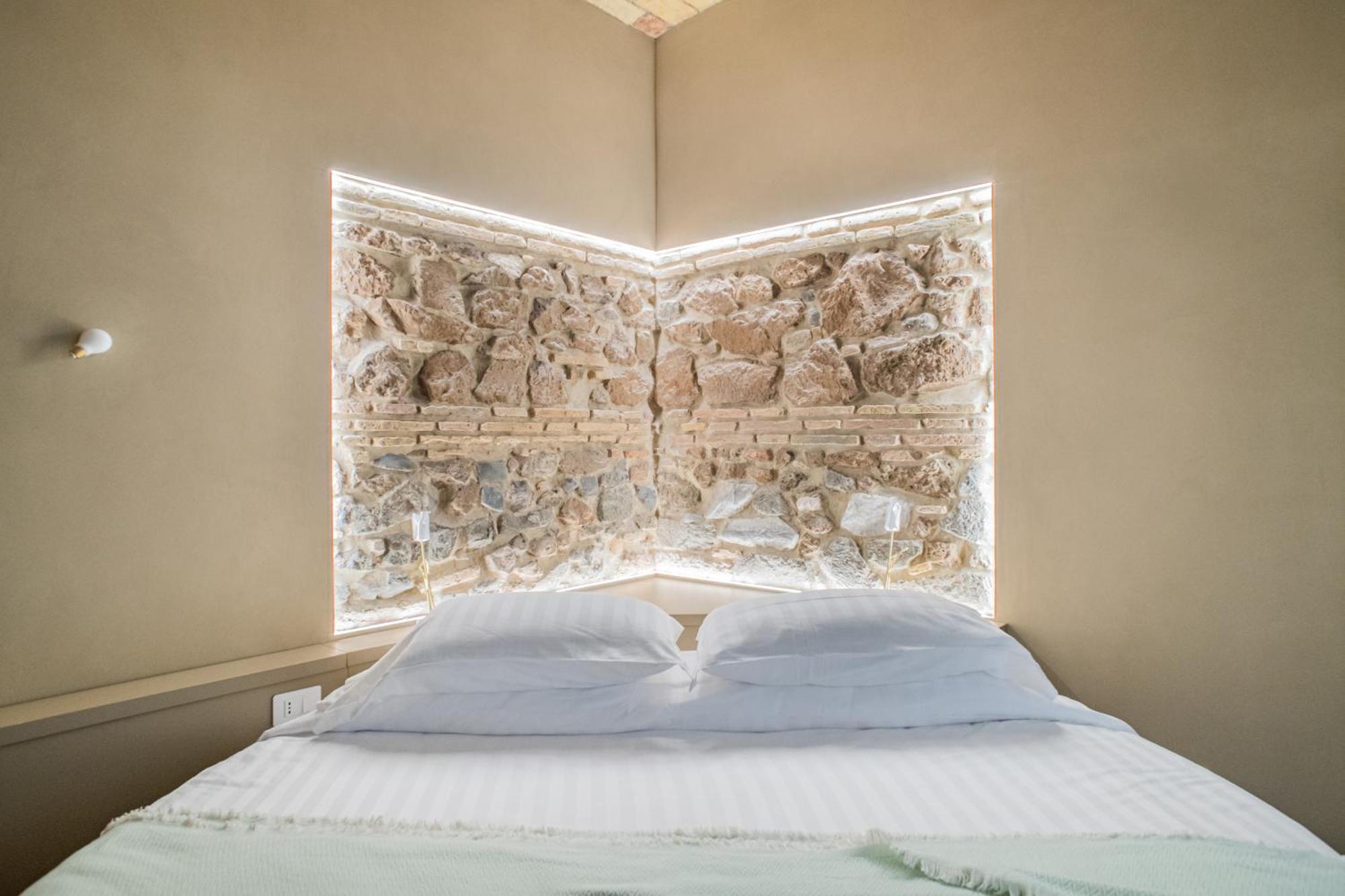 163 Boutique Hotel