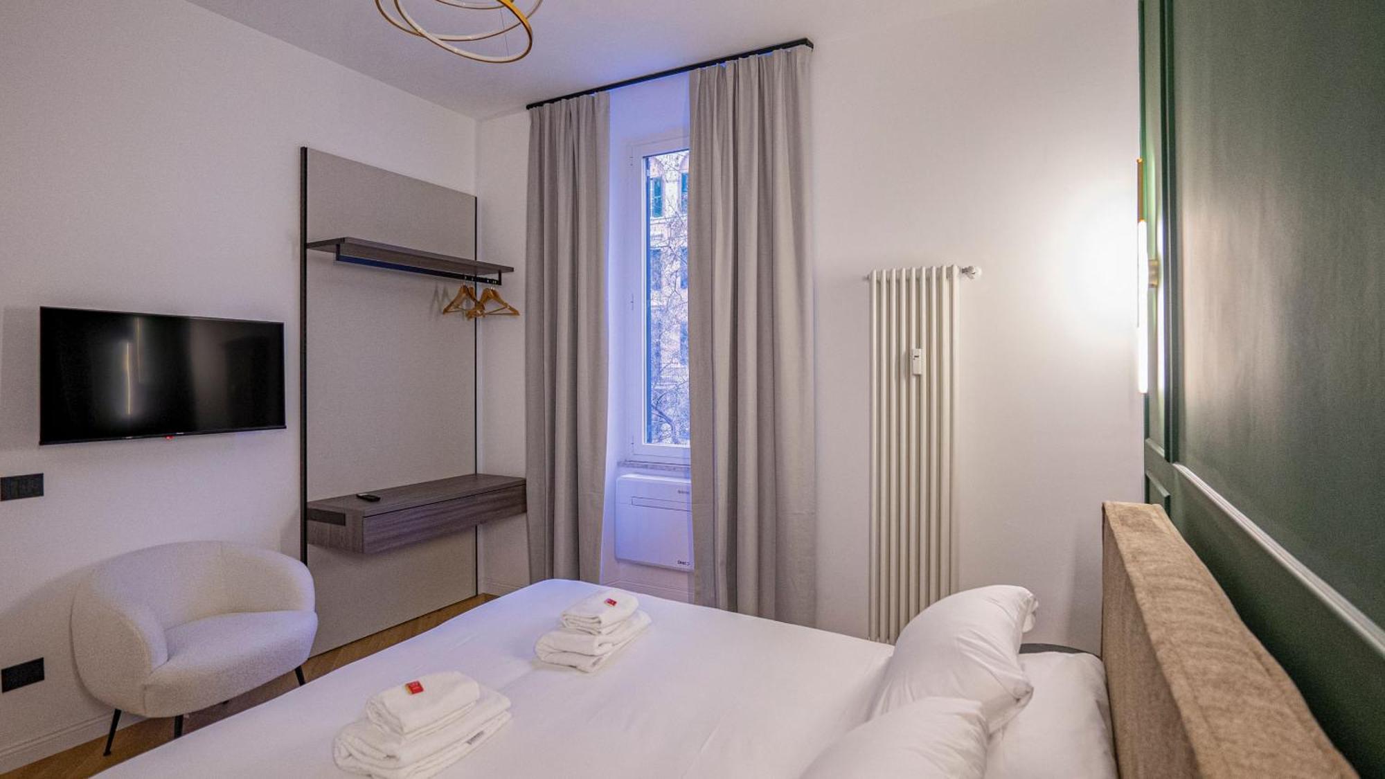 Luxury Near San Pietro Apartment *