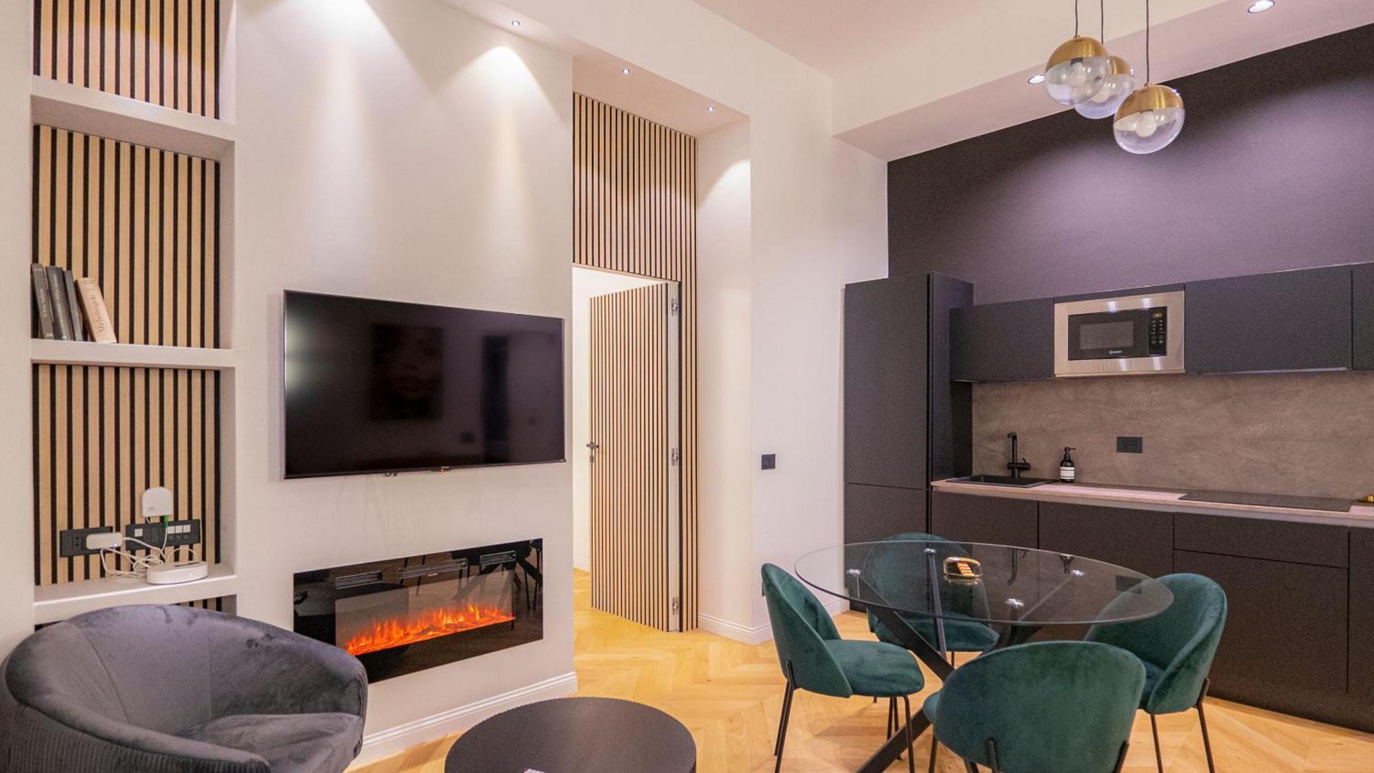 Luxury Near San Pietro Apartment *