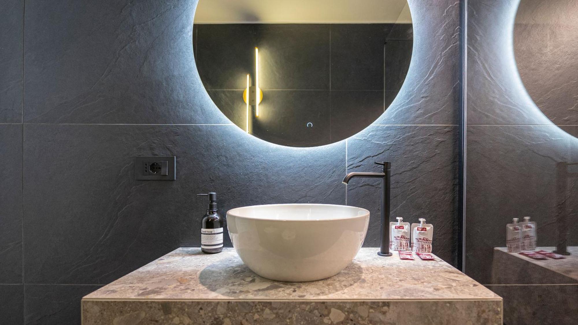 Luxury Near San Pietro Apartment