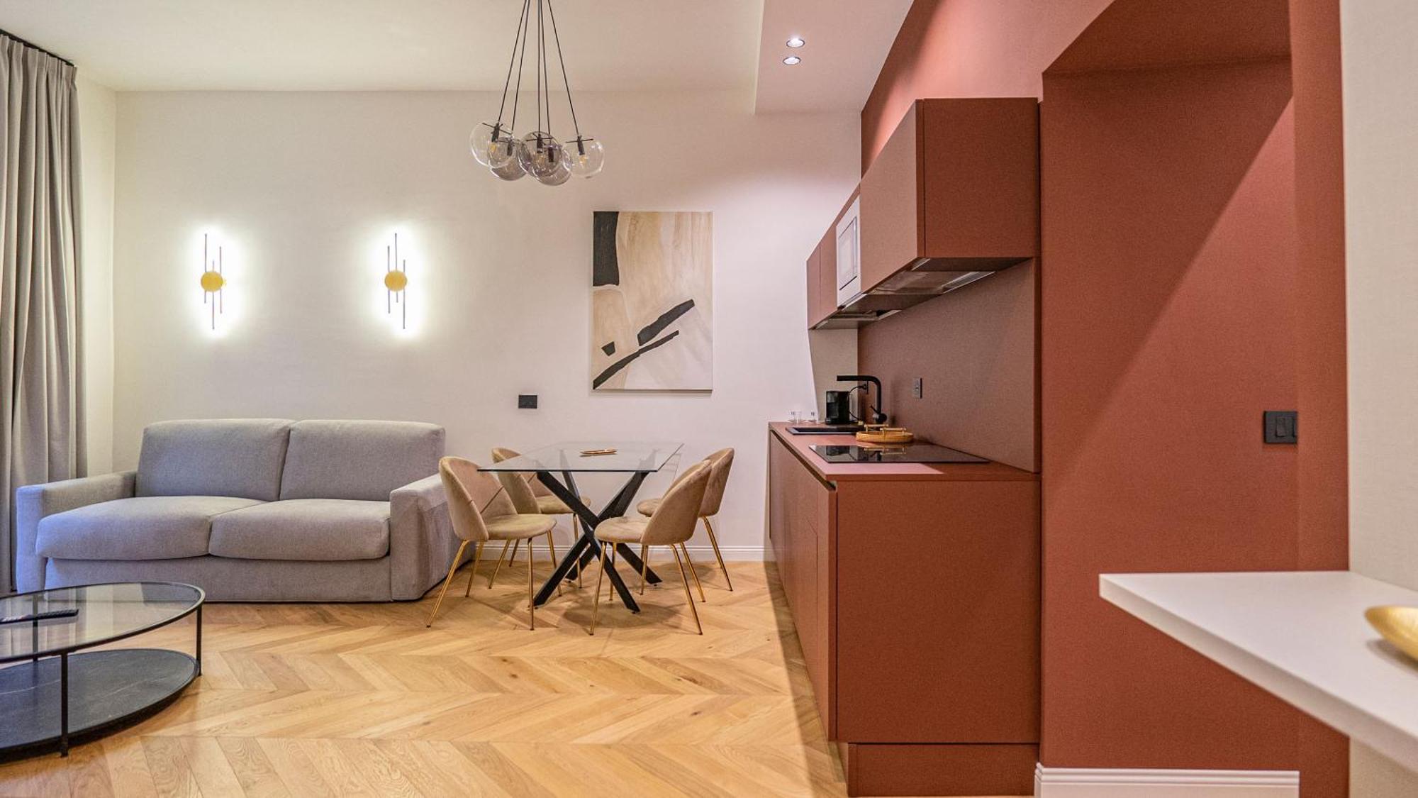 Apartment Luxury Near San Pietro