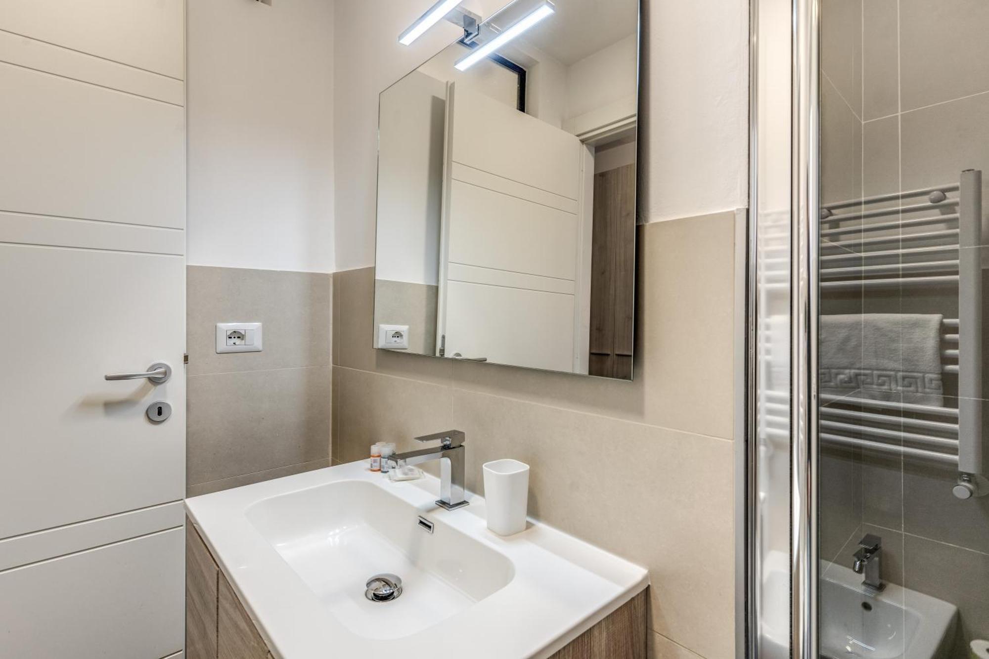 Apartment New Flat Near Termini Station Rome