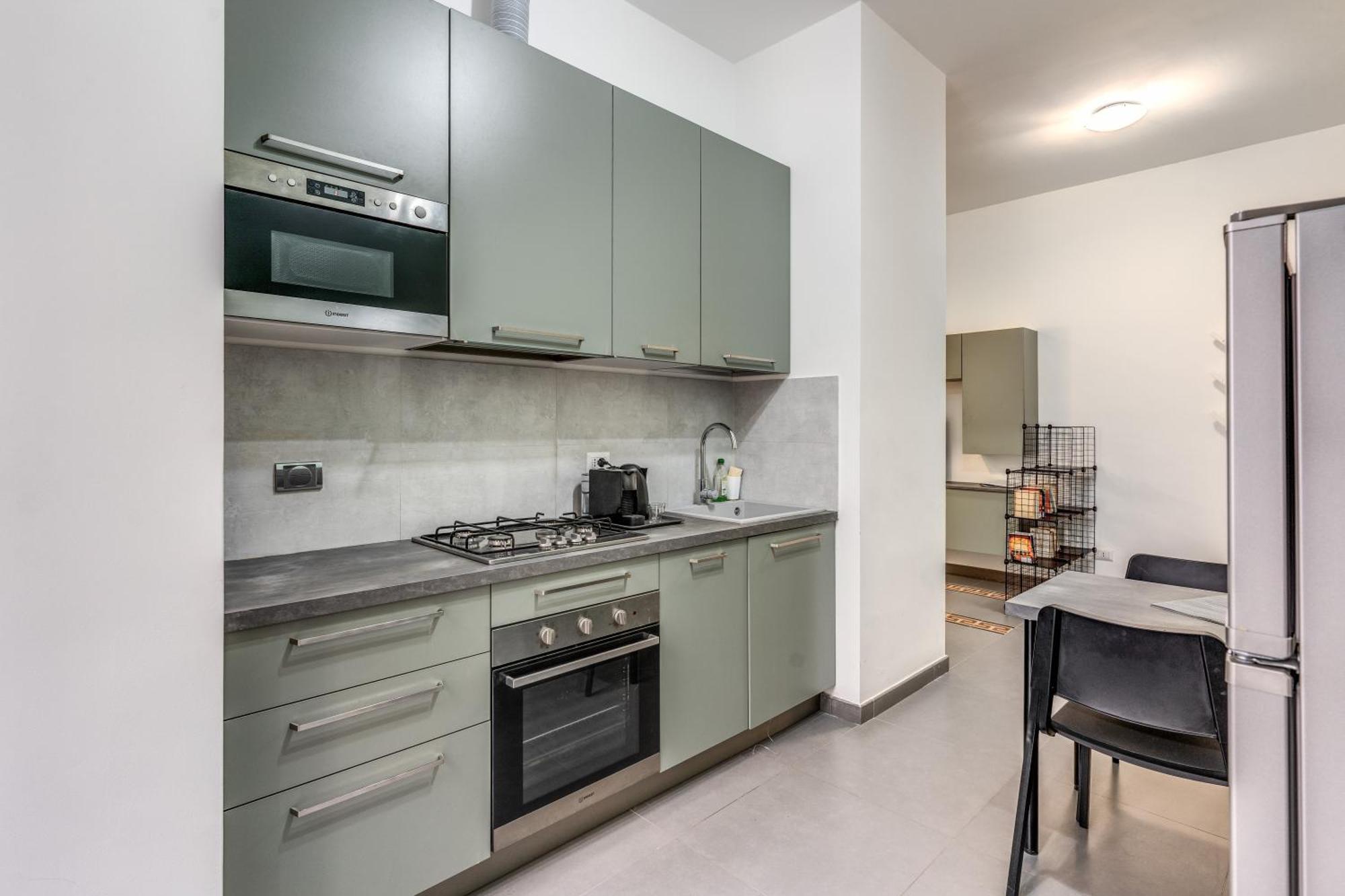 Apartment New Flat Near Termini Station Rome