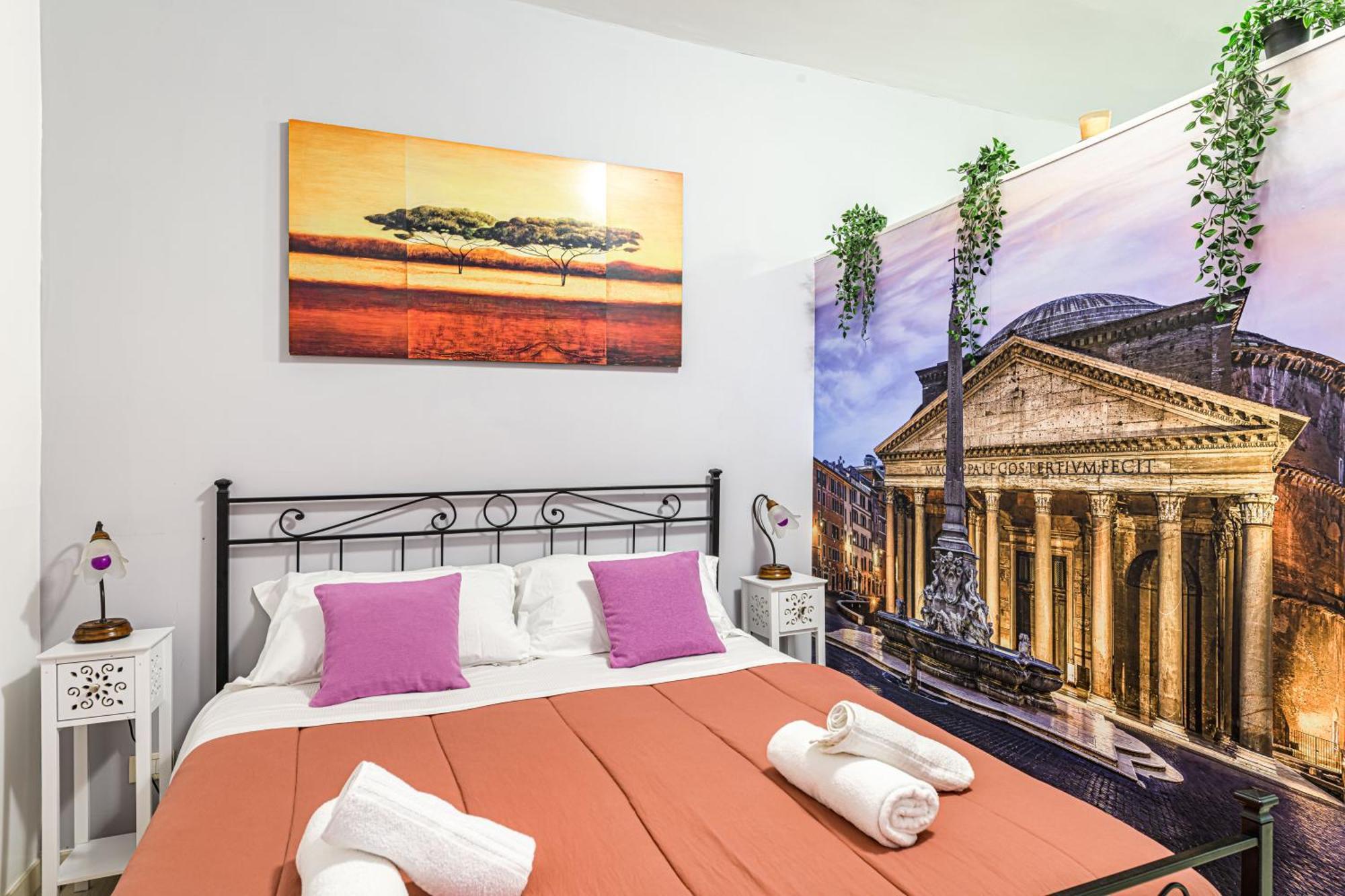 Deluxe Pantheon Rome