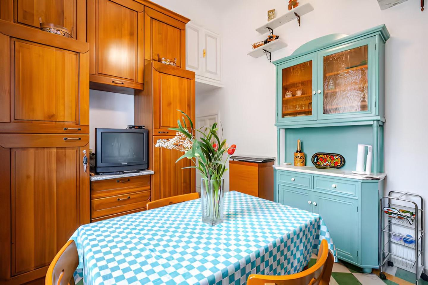 Appartement S.pietro Elvira's Retro