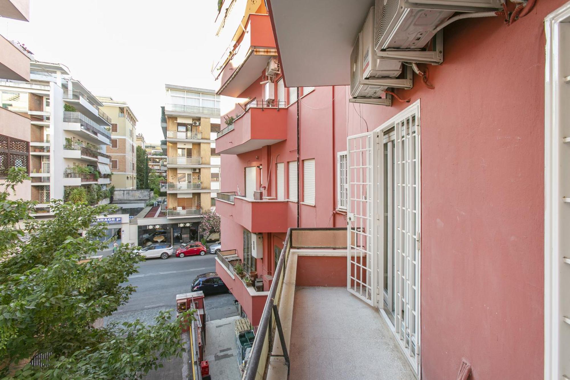 Modern 100 Meters From Piazza Mincio Rome
