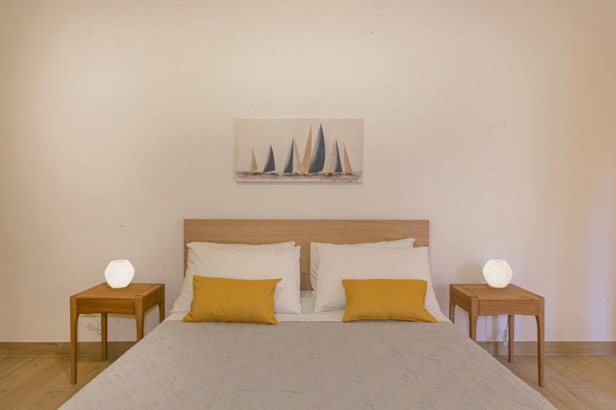 Modern 100 Meters From Piazza Mincio Apartment