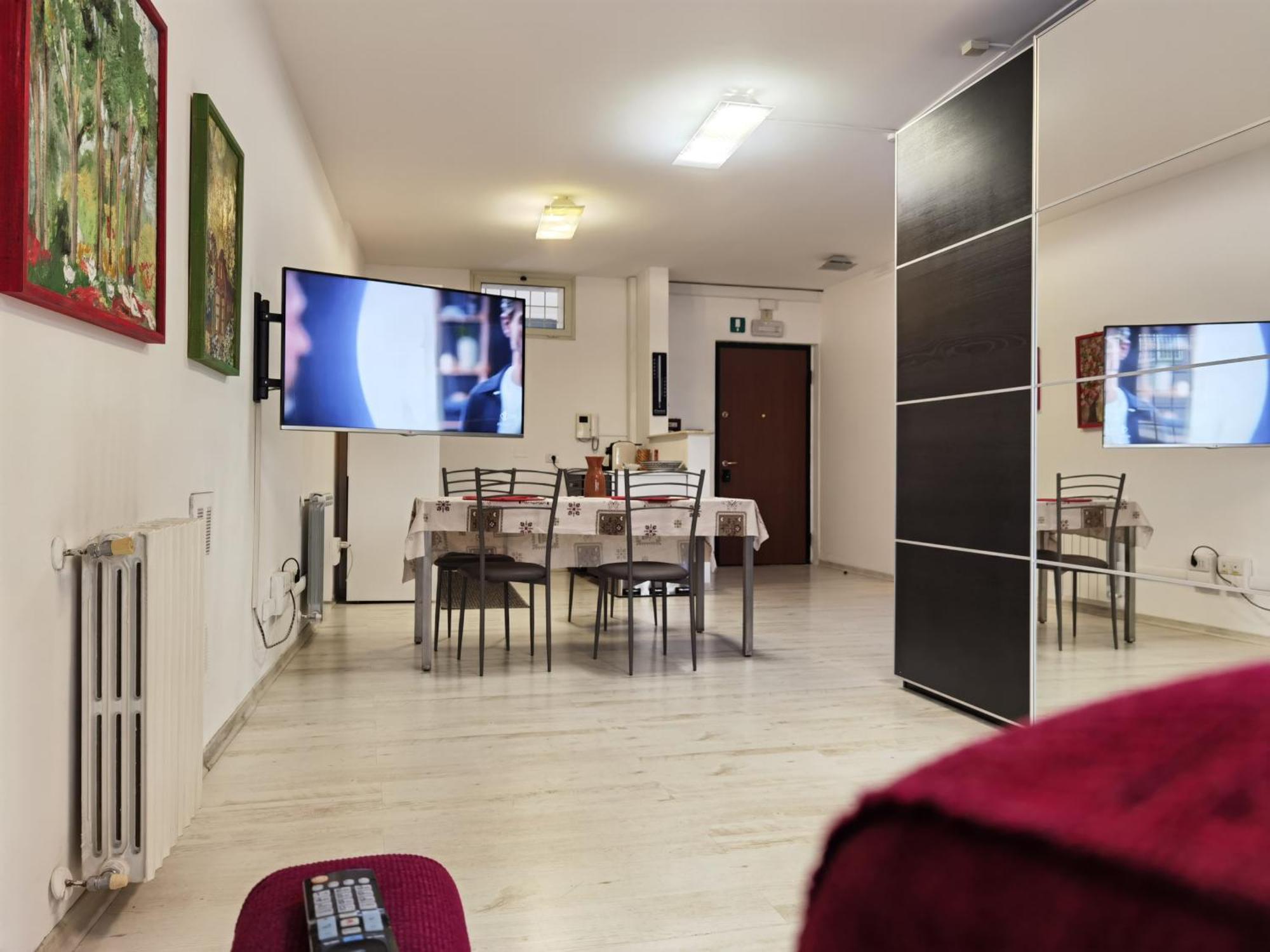 Apartment Ballarin For Business Travels And Holidays