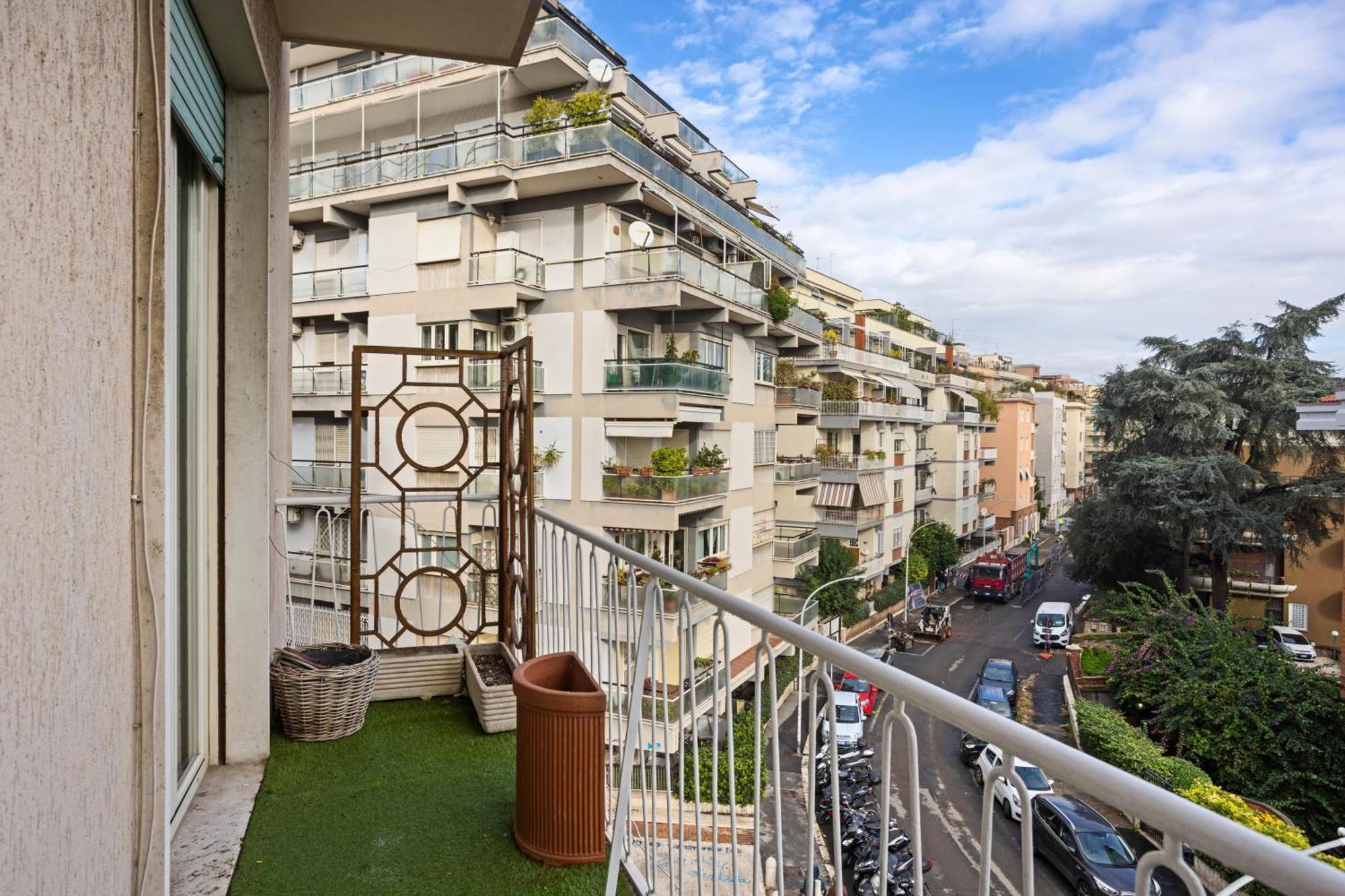 Maison G - New Design With Balcony Apartamento
