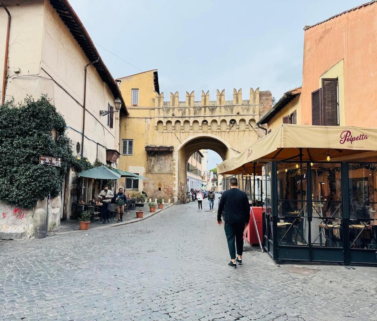 Trastevere Garibaldi 14 Rome