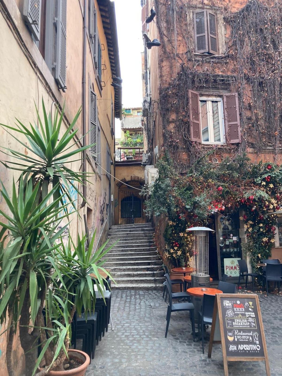 Trastevere Garibaldi 14 Rome