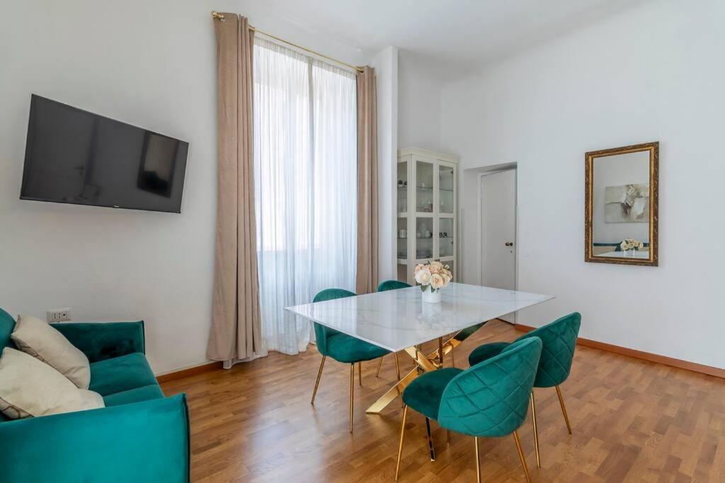 Apartamento 2 Minutes From The Colosseum - Luxury Roma