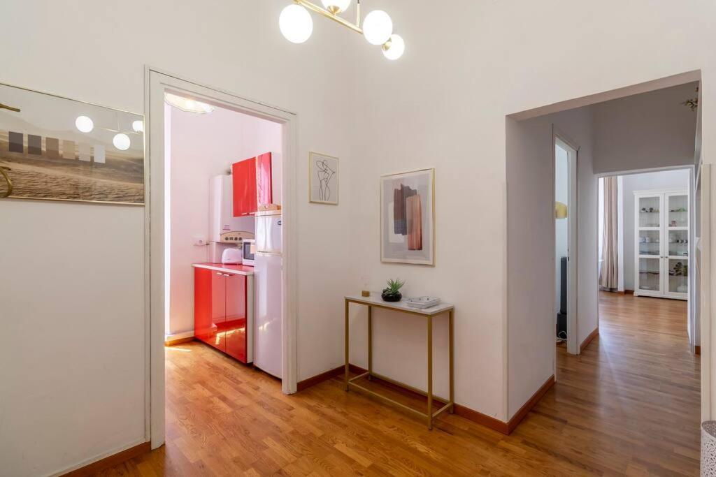 2 Minutes From The Colosseum - Luxury Roma