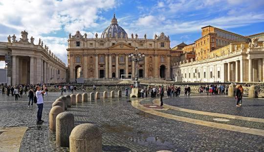 Loveit - - Piazza Della Maddalena *