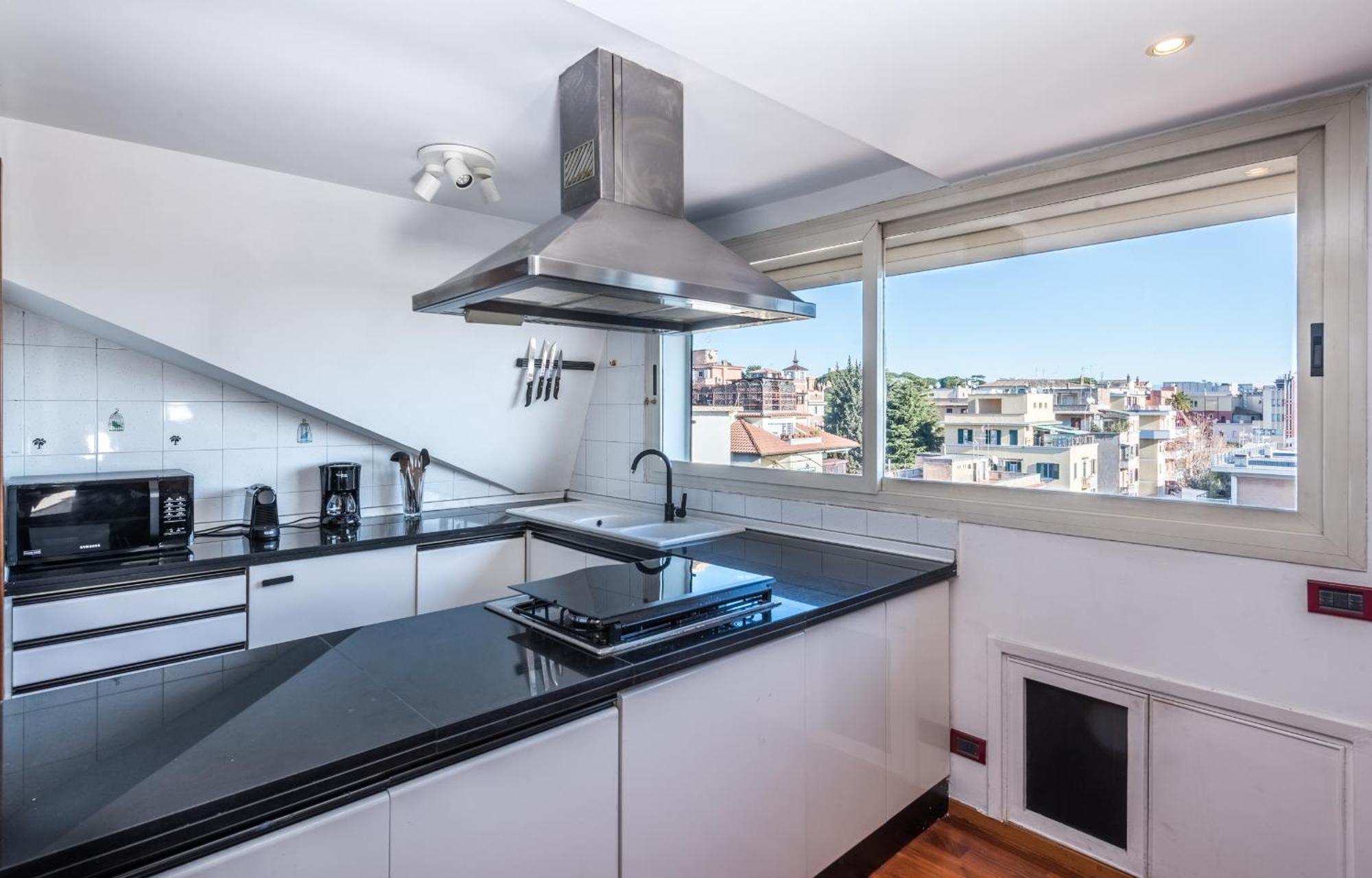 Vaticano-metro A, Penthouse With Ac, Wi-fi E Netflix * Rome