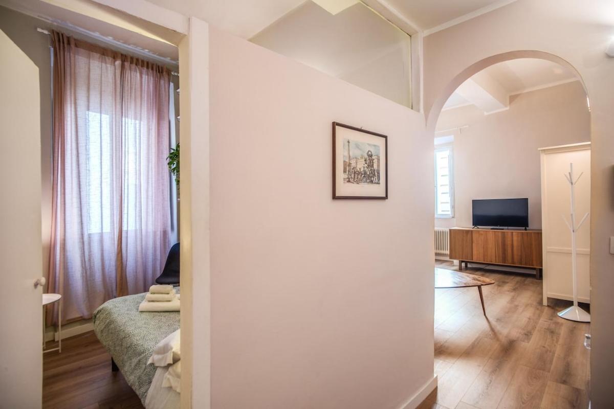 Cappellari Campo Dei Fiori Int 3 * Rome
