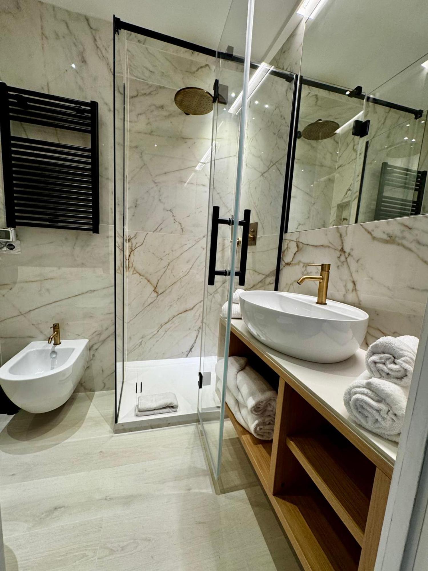 Ponte Milvio & Parking- La De Sophie Apartment Rome