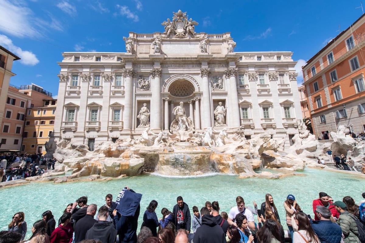 Trevi Fountain Superior * Rome