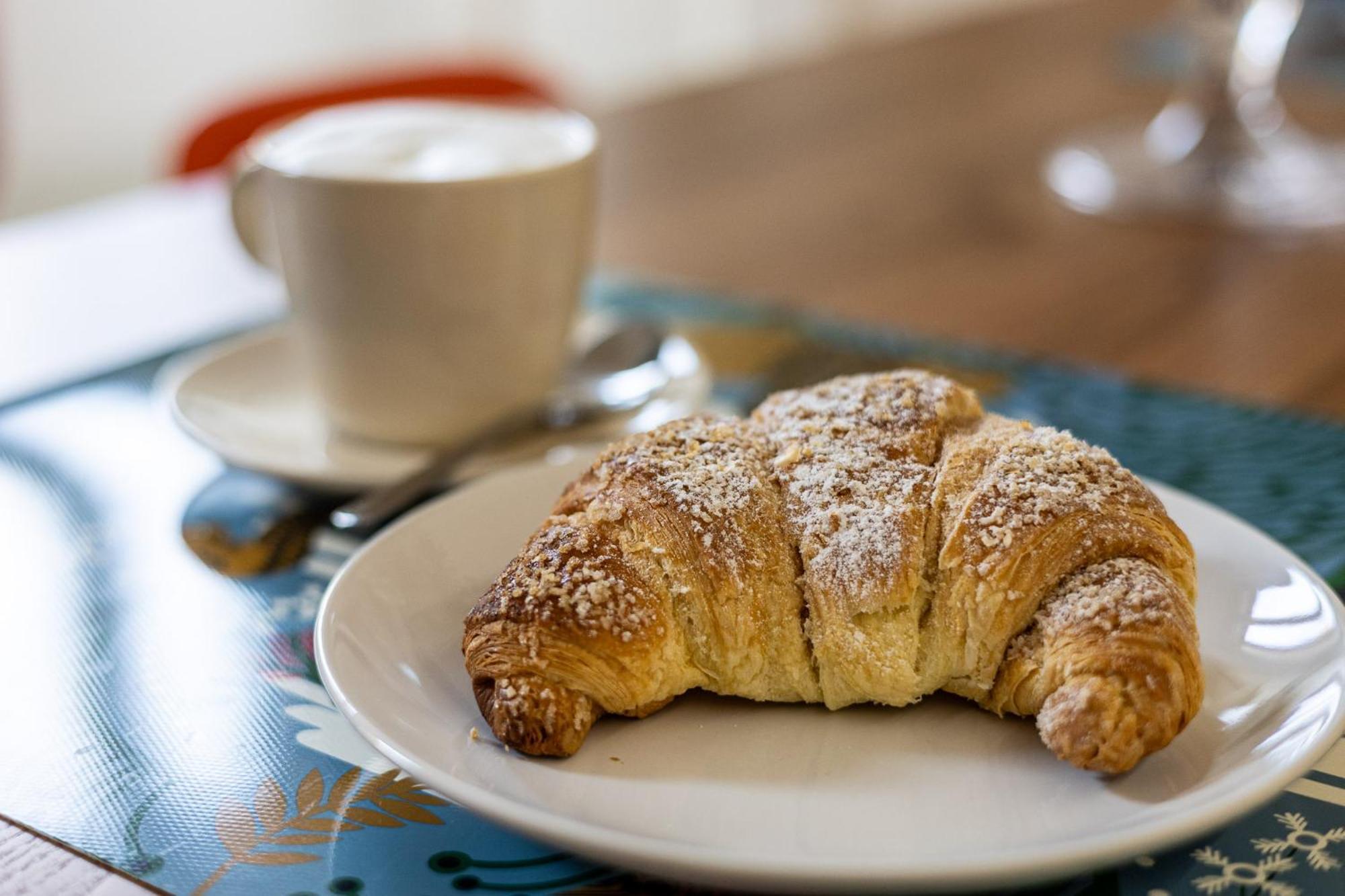 Acomodação com café da manhã  Beb Domus Arbenzio San Giovanni Roma