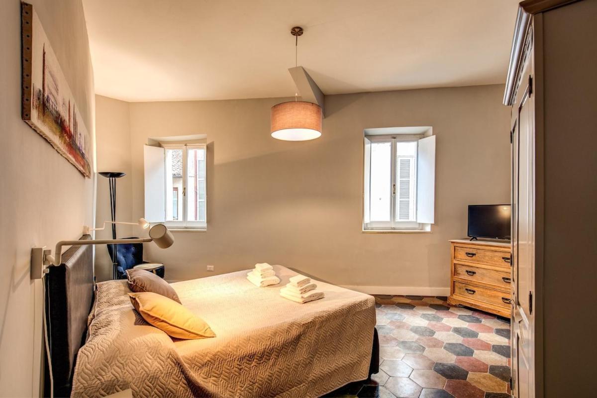 Campo Di Fiori 2 Bedroom Int 4 Rome