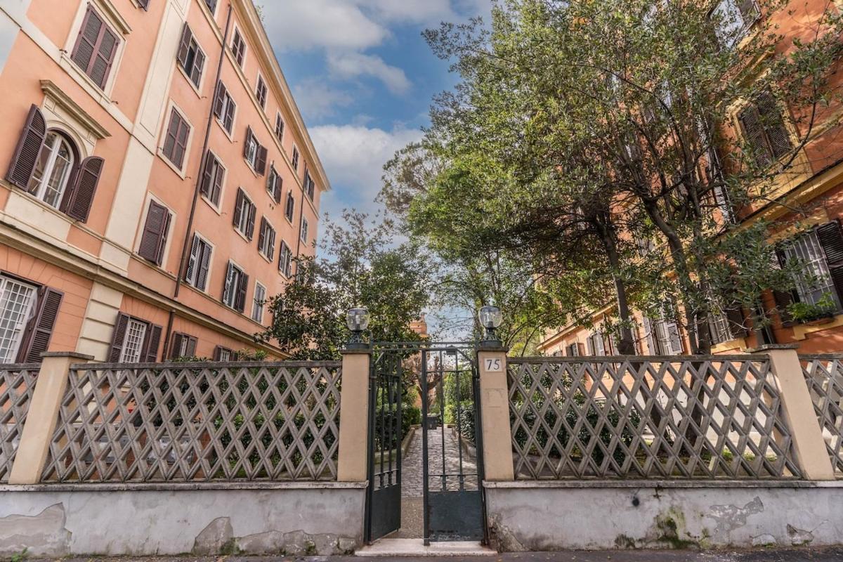2 Bedroom Flaminio Vignola Rome