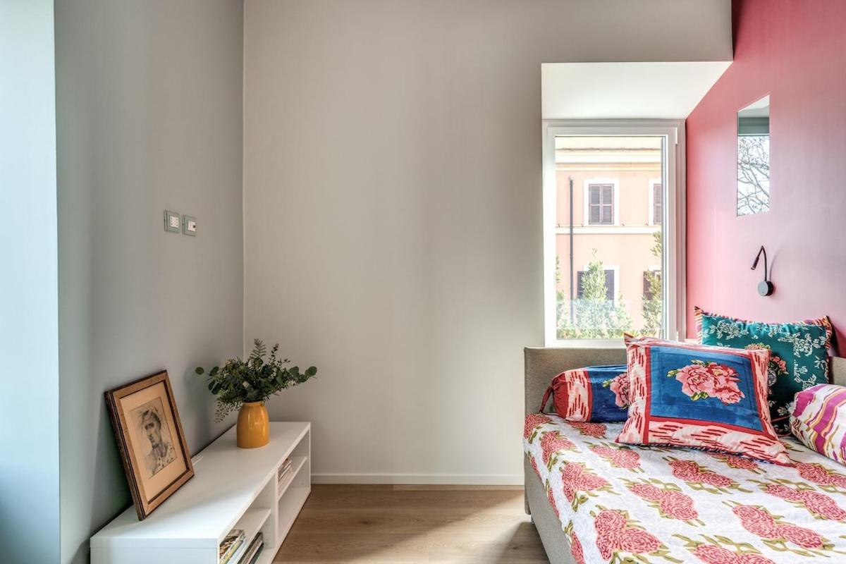 2 Bedroom Flaminio Vignola Apartment Rome