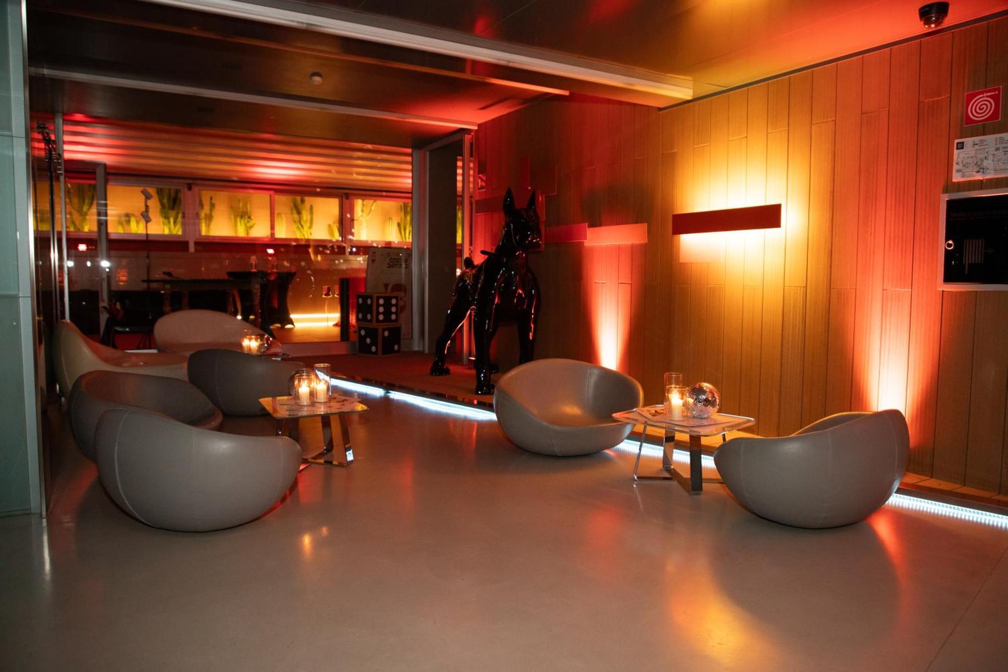Zone Hotel