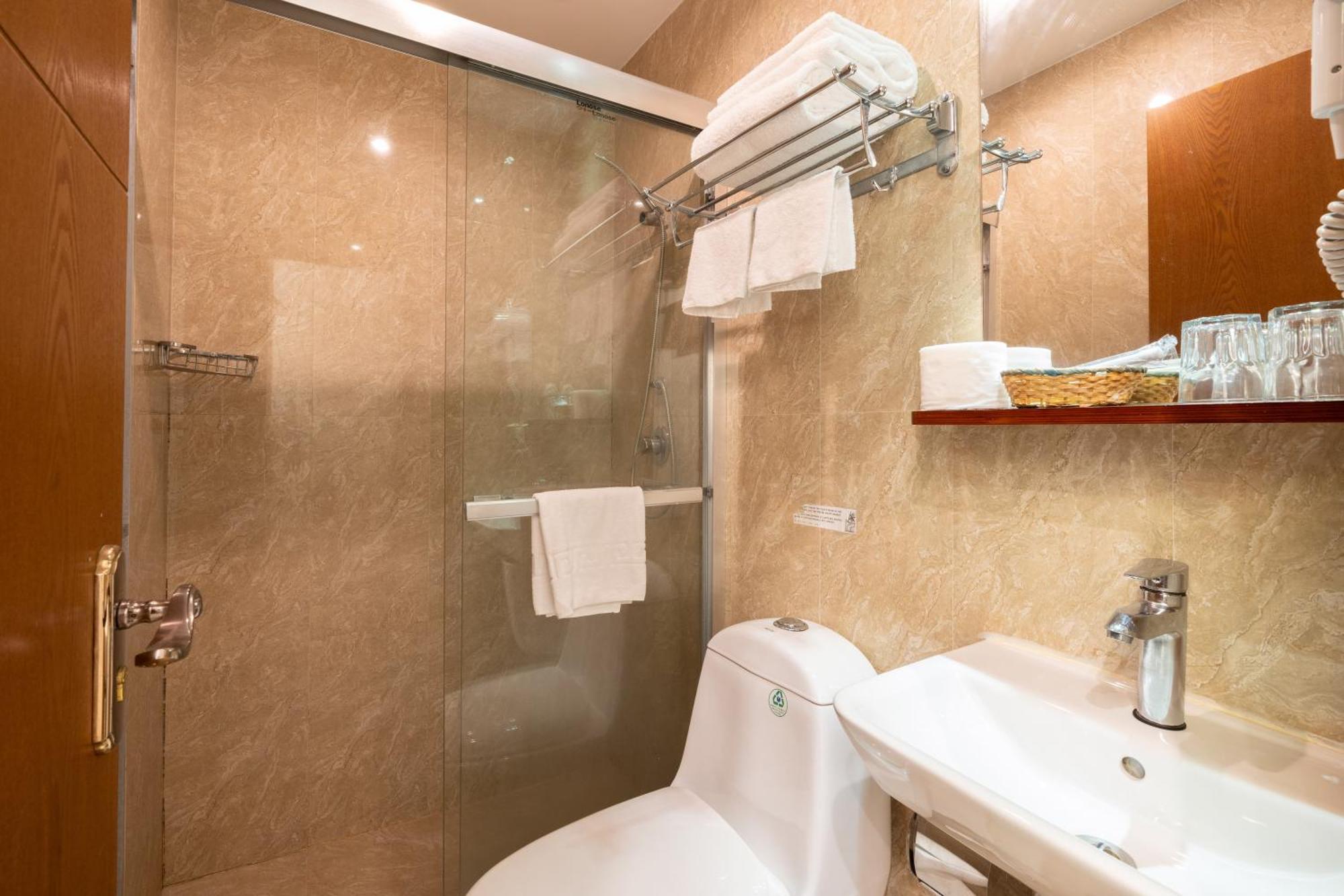 Bed & Breakfast Drago D'oro - Accross From Metro Vittorio Emanuele Roma