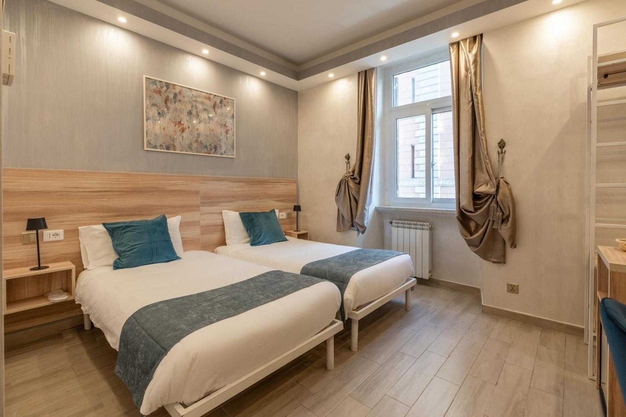 Drago D'oro - Accross From Metro Vittorio Emanuele Bed & Breakfast Roma