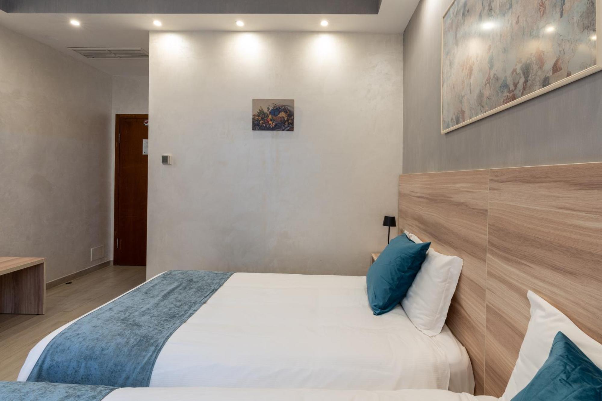 Drago D'oro - Accross From Metro Vittorio Emanuele Bed & Breakfast 2*