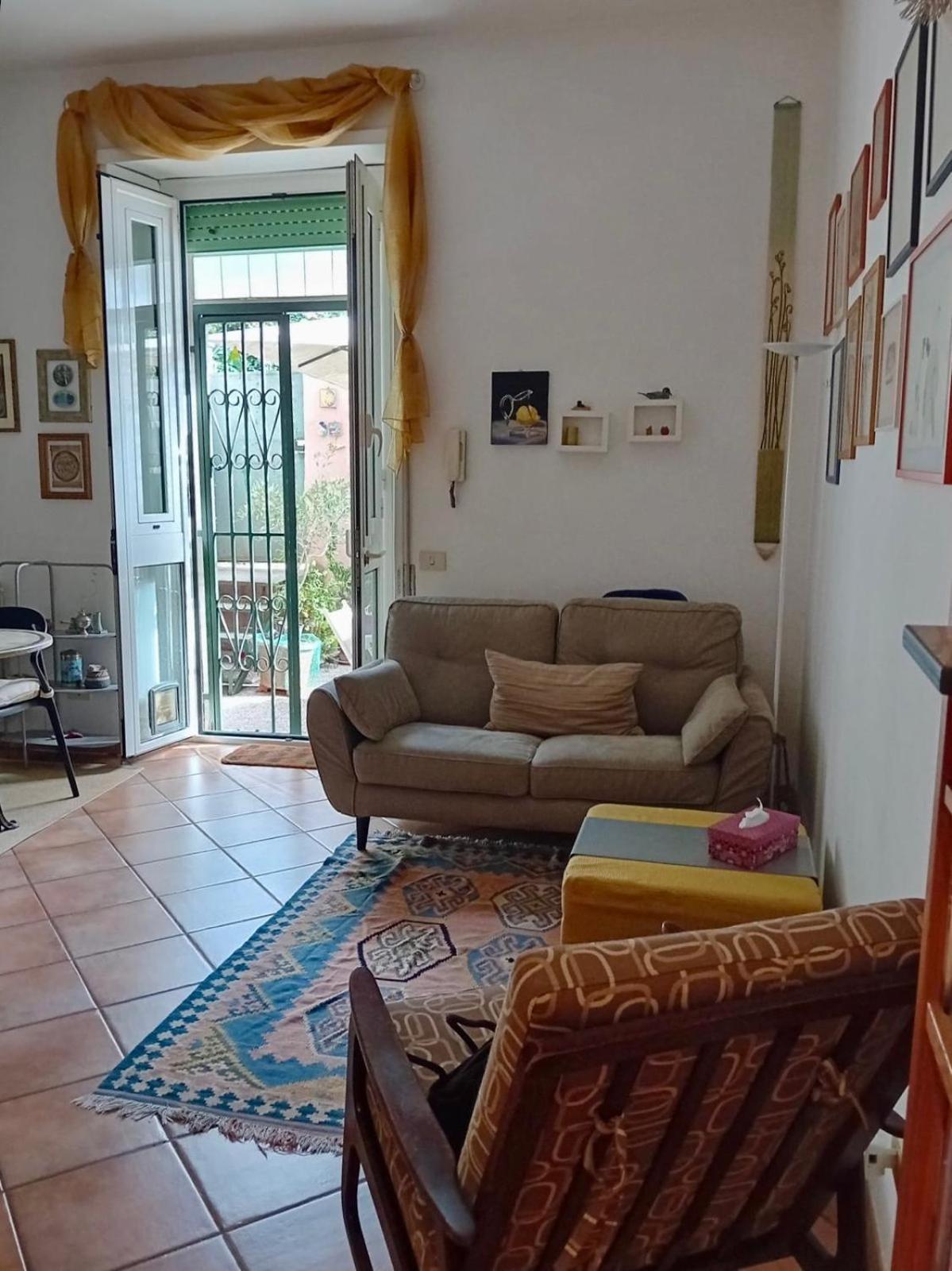 Delizioso Con Ampio Giardino Appartement *