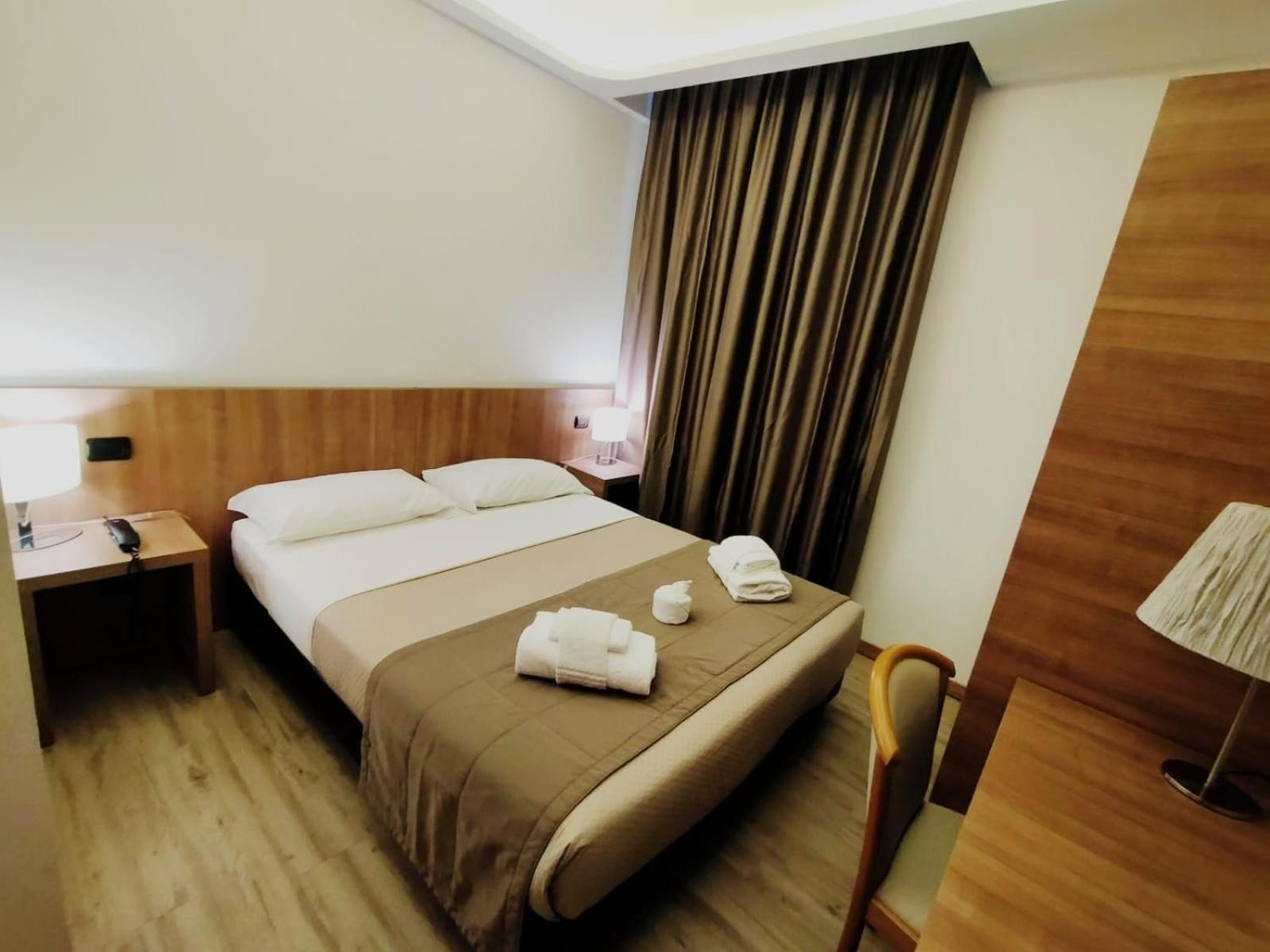 Casa Per Ferie Santa Maria Alle Fornaci Hotel Rome