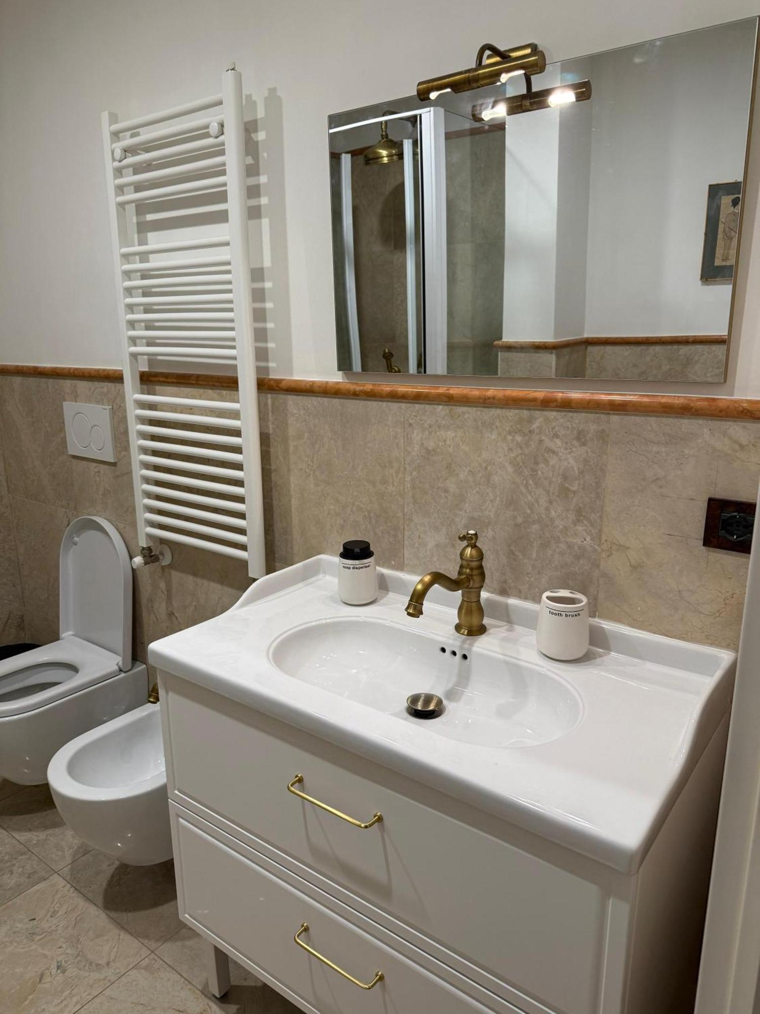 Luxury In * Roma