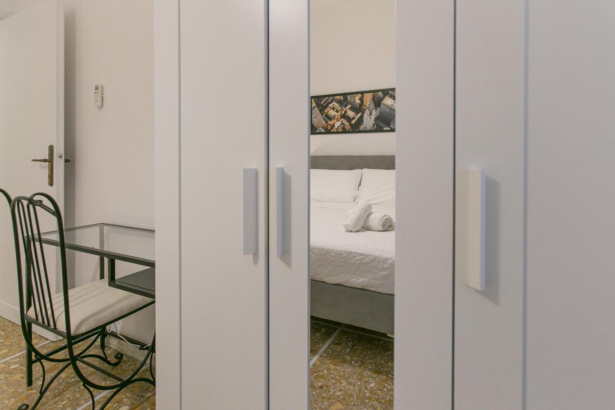 Modern 5 Minutes From Ponte Milvio Rome